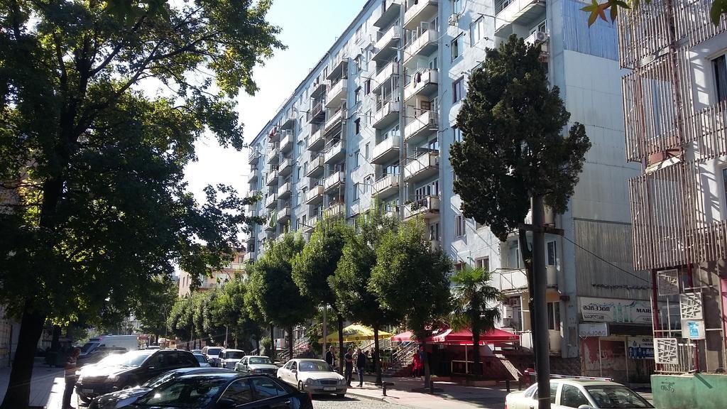 Nellie'S Apartment باتومي المظهر الخارجي الصورة