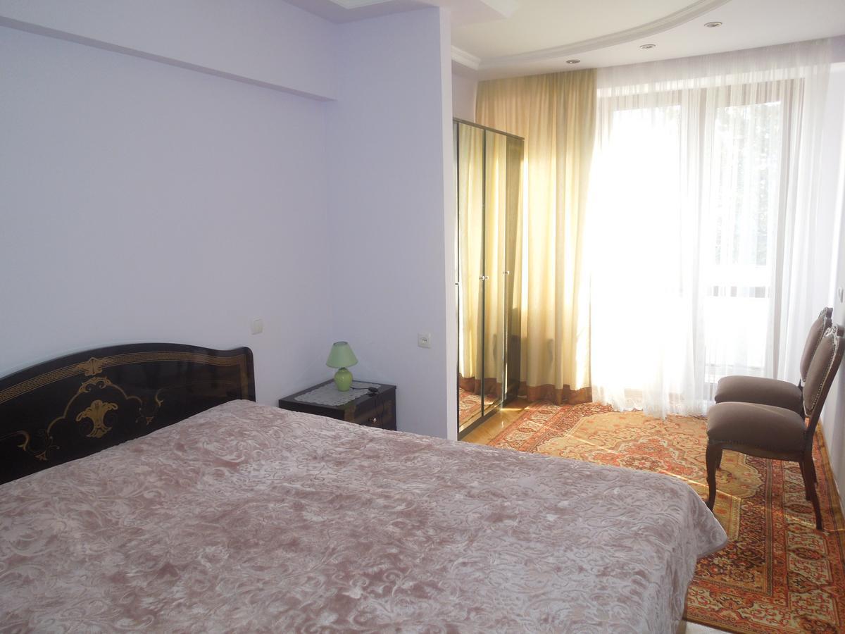 Nellie'S Apartment باتومي المظهر الخارجي الصورة