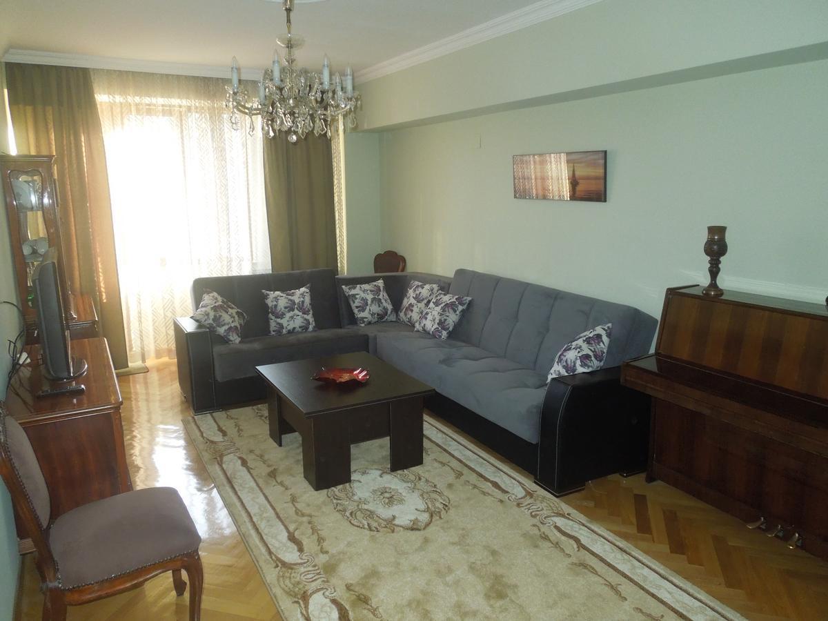Nellie'S Apartment باتومي المظهر الخارجي الصورة